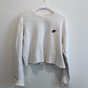 Nike cropped crewneck//size large